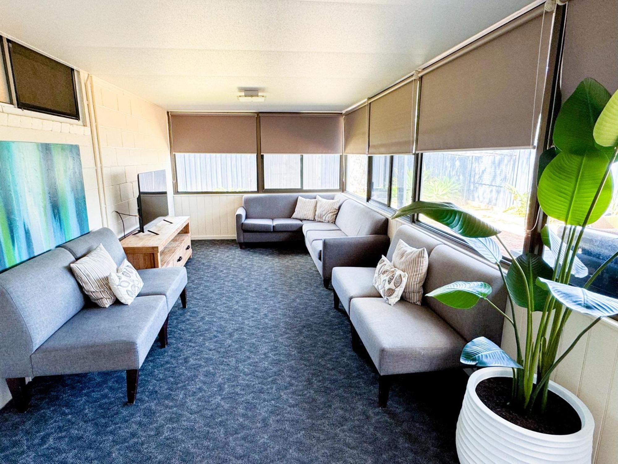 Shoal Bay Holiday Park Екстер'єр фото