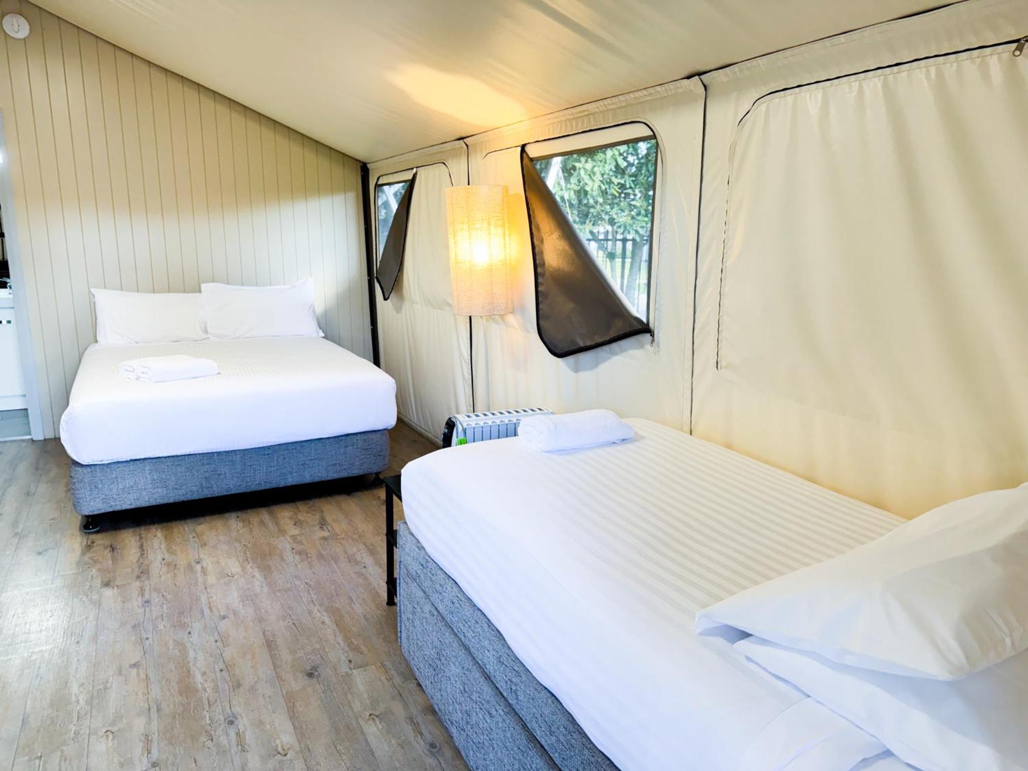 Shoal Bay Holiday Park Екстер'єр фото