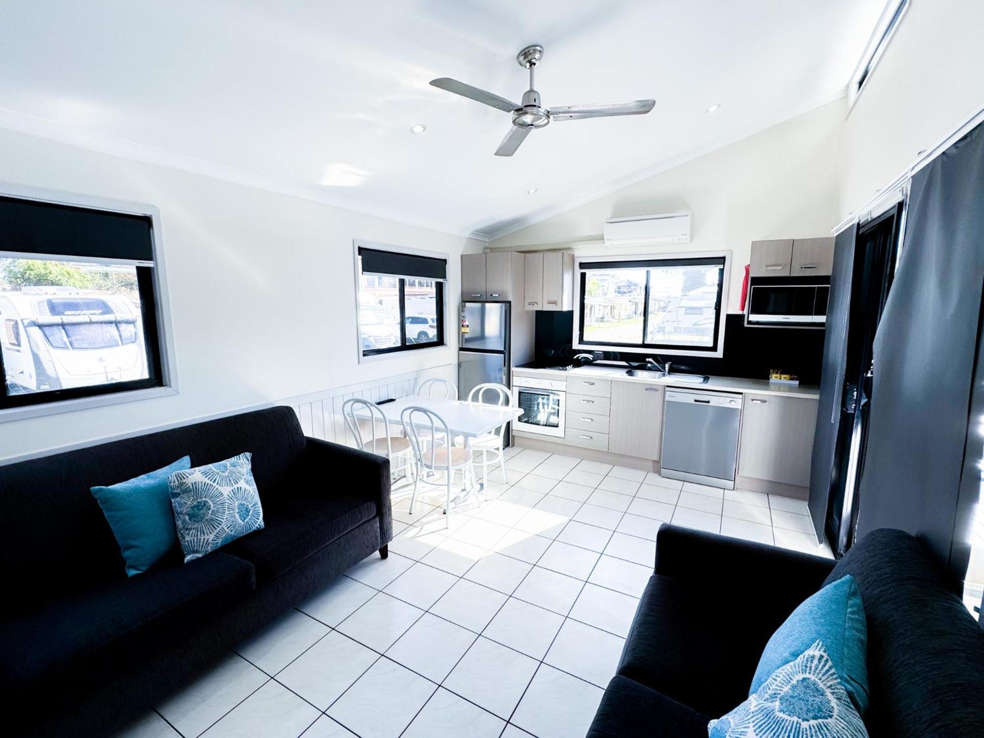 Shoal Bay Holiday Park Екстер'єр фото